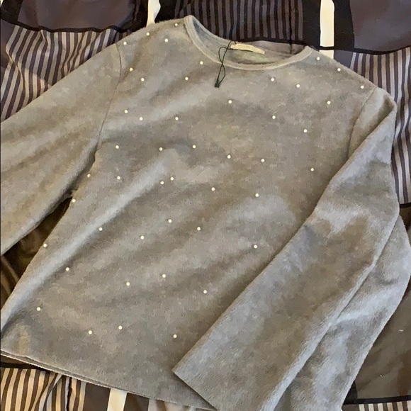 Zara top with pearls - Picture 1 of 1